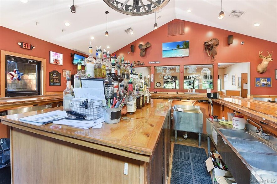 More Photos Of 809 Bloomingburg Rd, Bloomingburg Restaurant For Sale