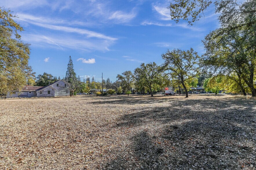 More Photos Of 206 Main St, Murphys Land For Sale