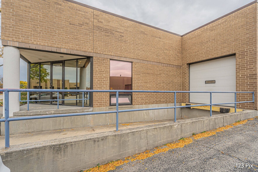 More Photos Of 1480 Howard St, Elk Grove Village Warehouse For Lease