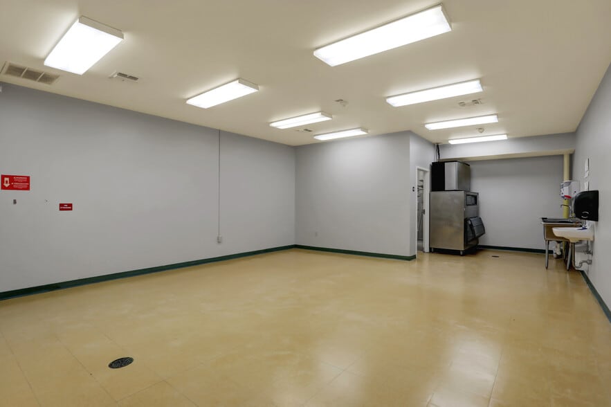 More Photos Of 1299 E Mclemore Ave, Memphis Schools For Sale