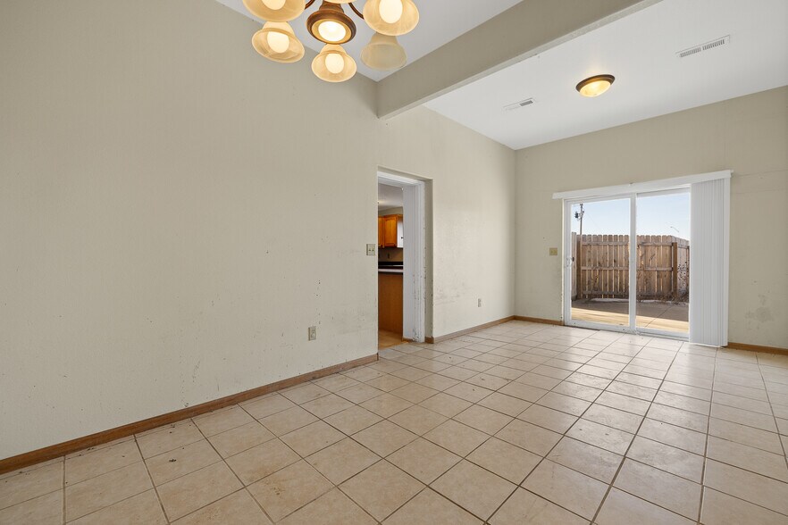 More Photos Of 306 Hillview Dr, Box Elder Office For Sale