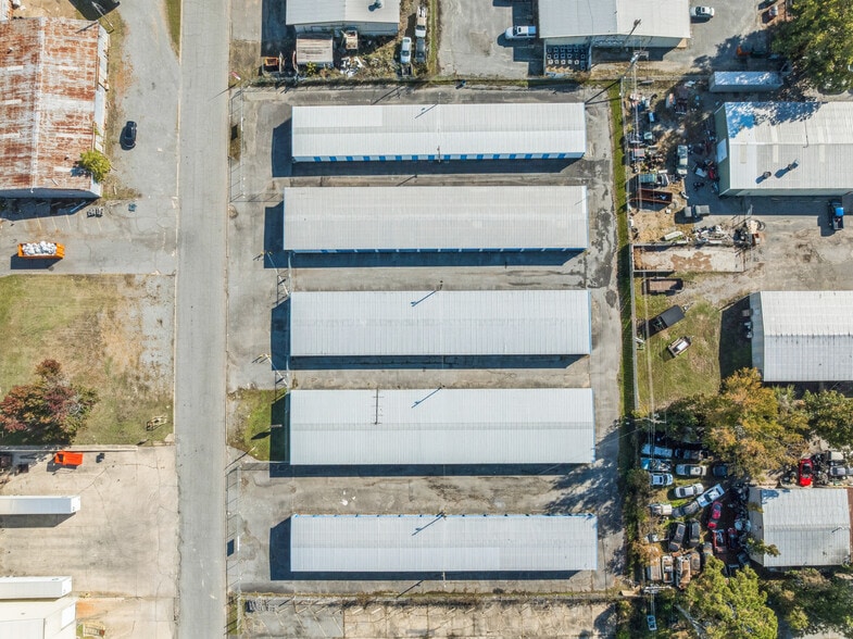 More Photos Of 3005 N Midland Dr, Pine Bluff Self Storage For Sale