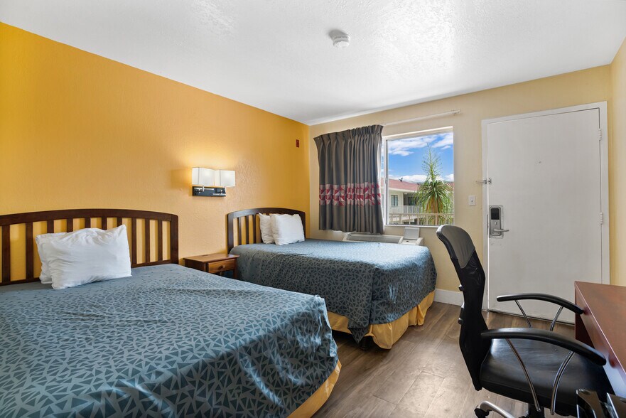 More Photos Of 7455 W Irlo Bronson Memorial Hwy, Kissimmee Hotel For Sale