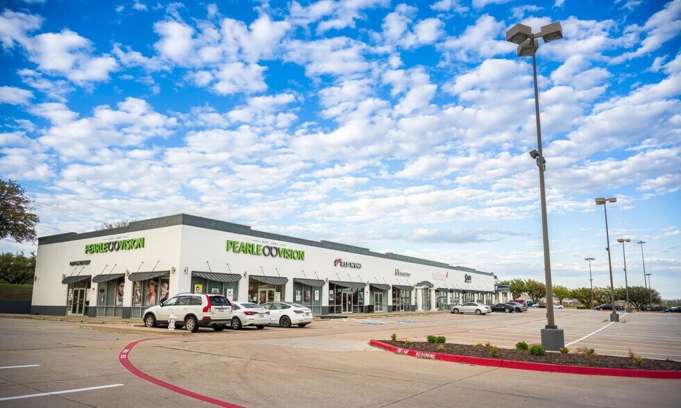 More Photos Of 2403 S Stemmons Fwy, Lewisville General Retail For Lease