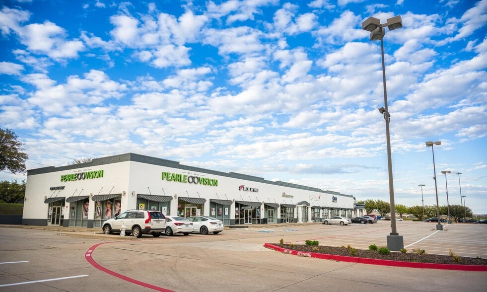 More Photos Of 2403 S Stemmons Fwy, Lewisville General Retail For Lease