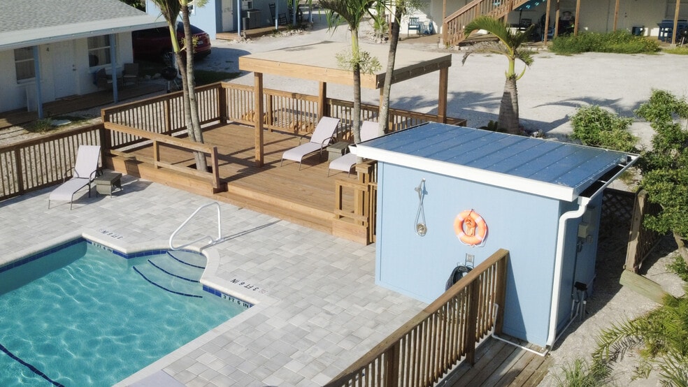 More Photos Of 8520 Manasota Key Rd, Englewood Hotel For Sale