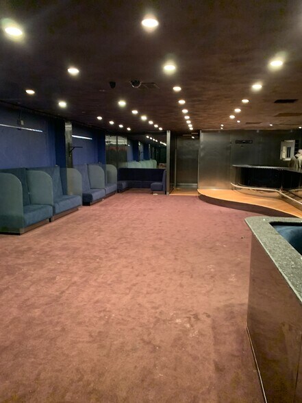 More Photos Of 241 Southbridge St, Worcester Bar For Sale