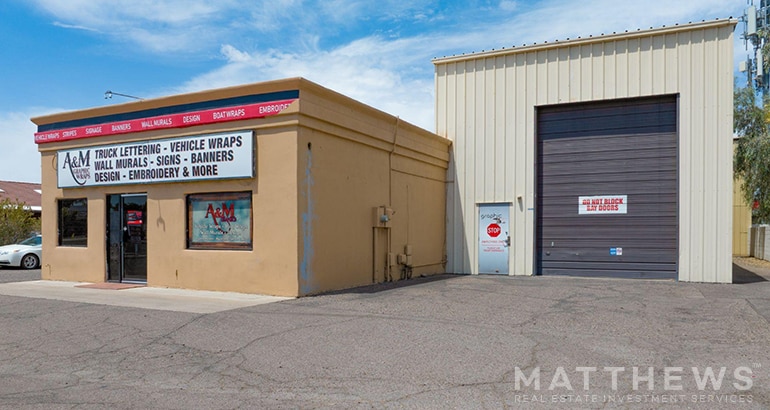 Primary Photo Of 424 S Gilbert Rd, Mesa Warehouse For Sale