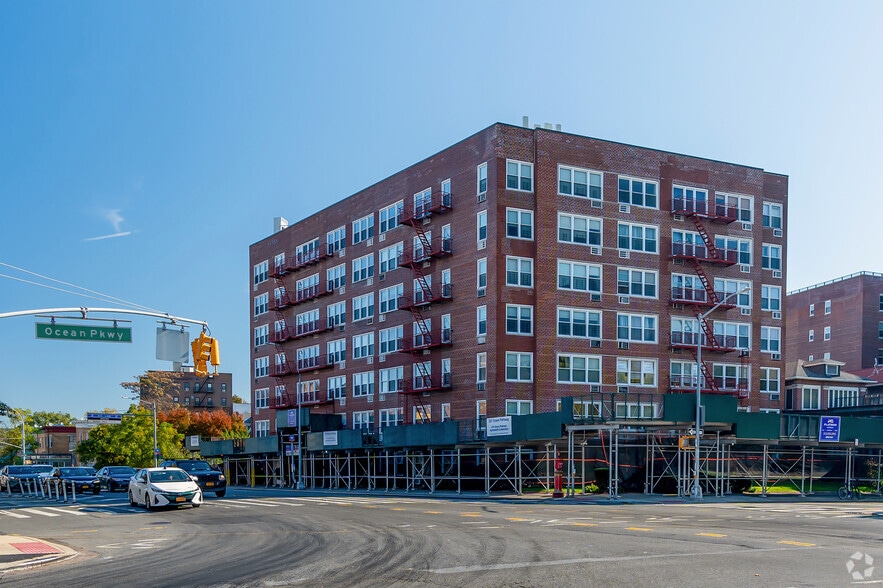 More Photos Of 207 Ocean Pky, Brooklyn Apartments For Sale