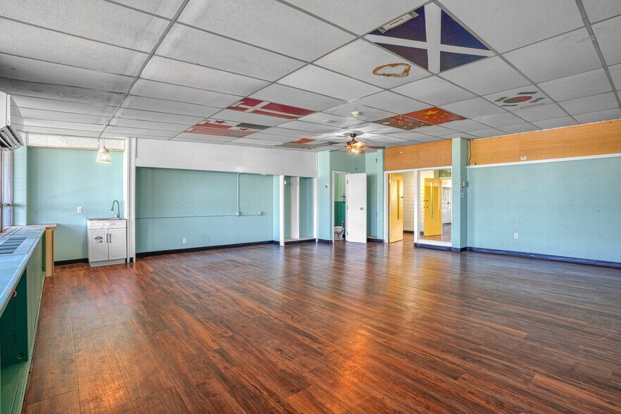 More Photos Of 5402 NW Kinyon Ave, Lawton Schools For Lease