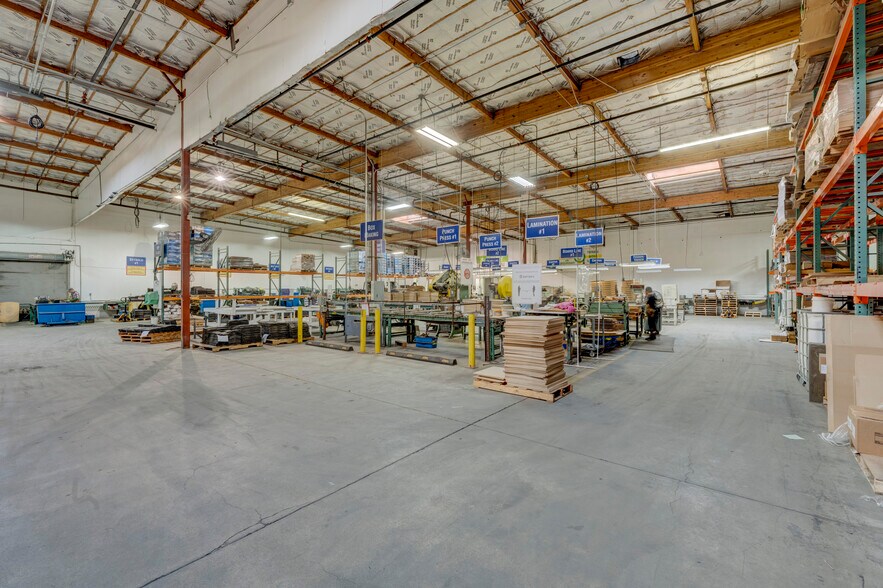 More Photos Of 575-585 Reactor Way, Reno Distribution For Lease