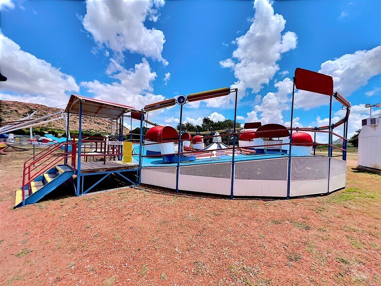 More Photos Of 14683 OK-44A, Lone Wolf Amusement Park For Sale