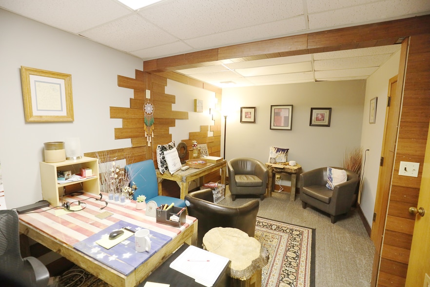 More Photos Of 1839 Pearl Rd, Brunswick Medical For Sale