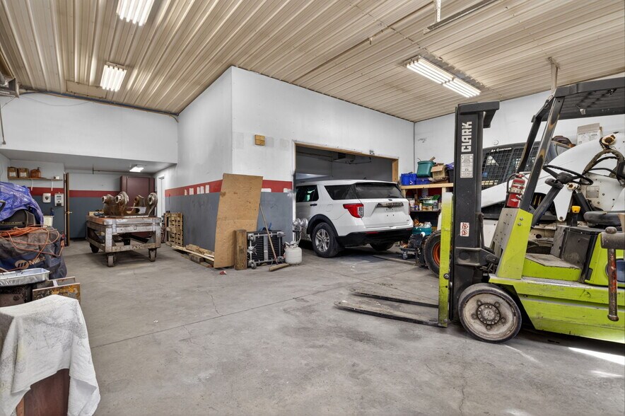 More Photos Of 8 State Route 31, Jordan Storefront Retail Office For Sale