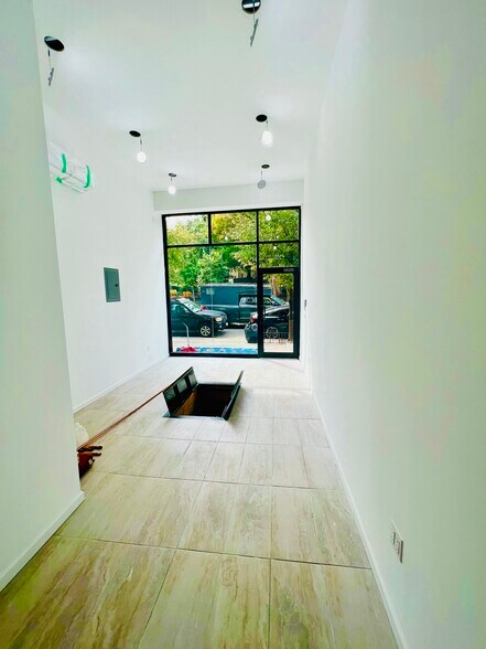 More Photos Of 553 E 137th St, Bronx Apartments For Lease