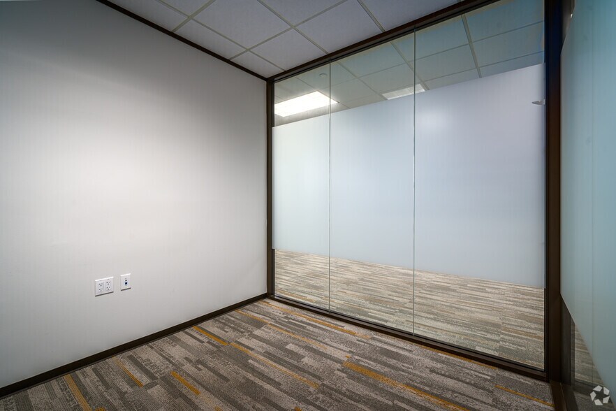 Photo of 8th Floor Ste 810N