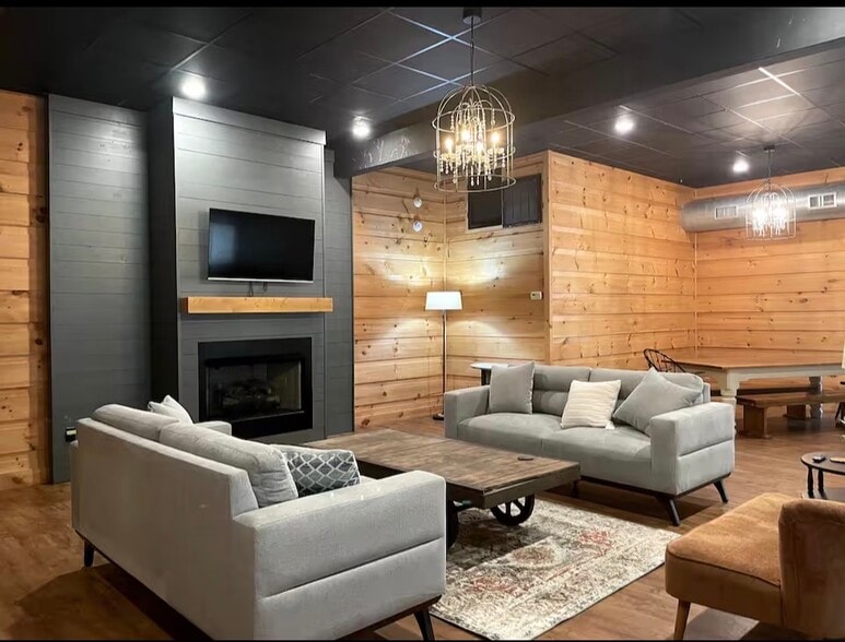 More Photos Of 33 Rose Petal Ln, Ellijay General Retail For Sale