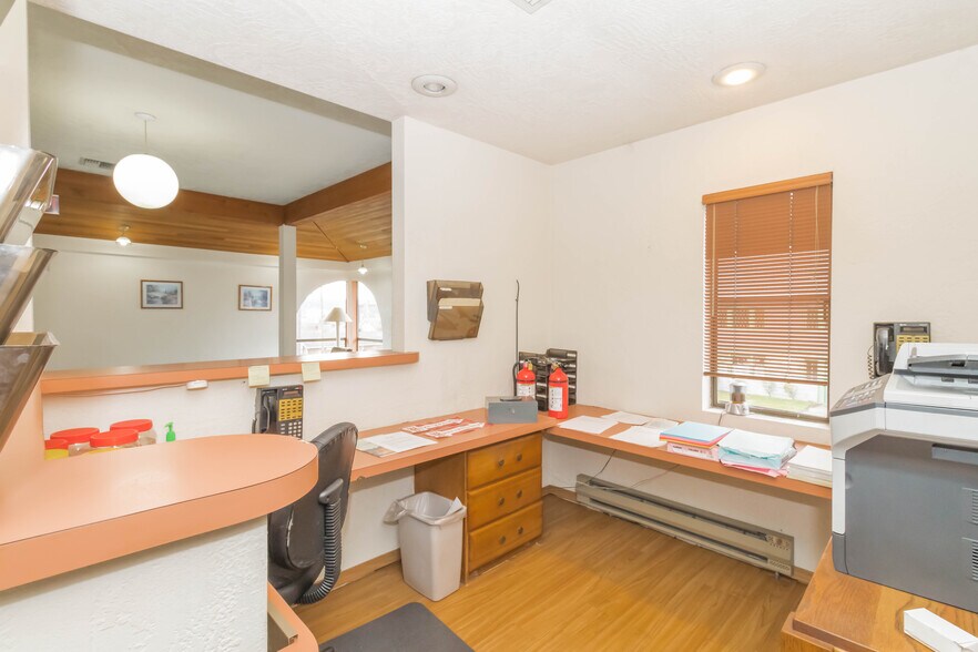 More Photos Of 603 Chester Ave, Bremerton Apartments For Sale