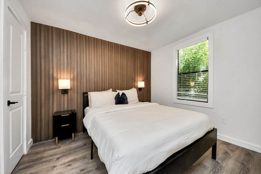 More Photos Of 2620 Arbor St, Houston Apartments For Sale