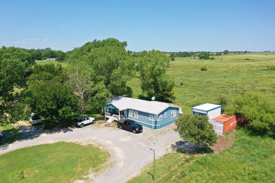 More Photos Of 25338 US Highway 270, Woodward Trailer Camper Park For Sale