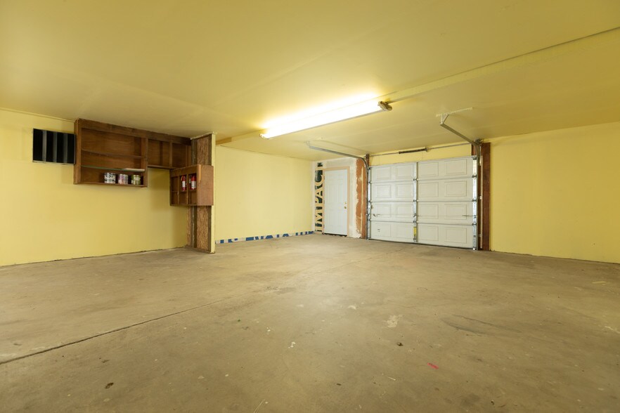 More Photos Of 541 Fremont St, Colusa Showroom For Sale