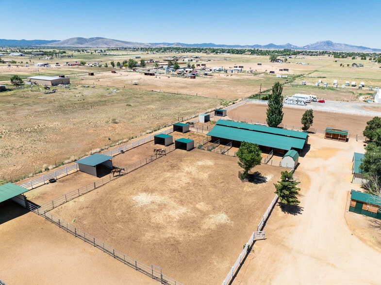 More Photos Of 7950 N Coyote Springs Rd, Prescott Valley Horse Stables For Sale