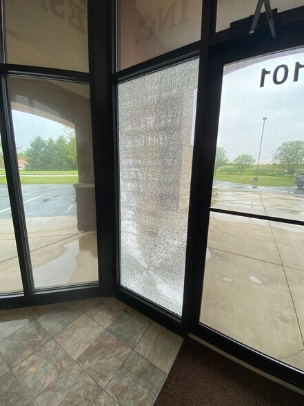 More Photos Of 2801 Bertholet Blvd, Valparaiso Office For Sale