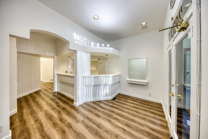 More Photos Of 2918-2920 Lyon St, San Francisco Office Residential For Sale