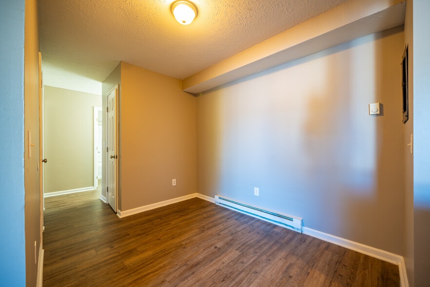 More Photos Of 1615 E 29th St, Lorain Apartments For Sale