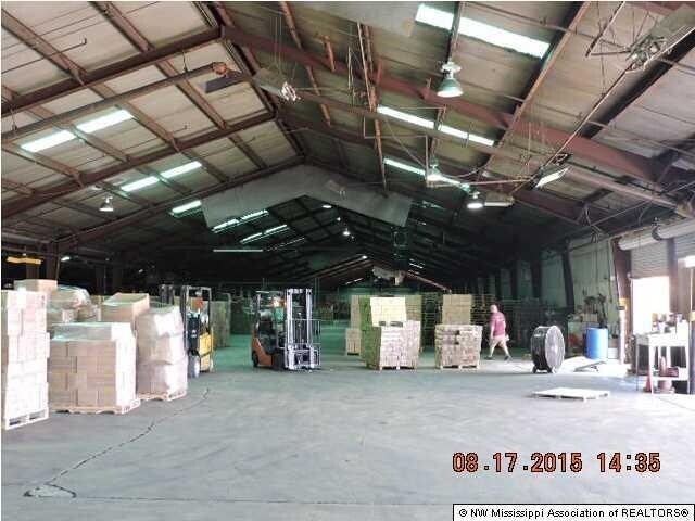 More Photos Of 6235 Cockrum St, Olive Branch Warehouse For Lease