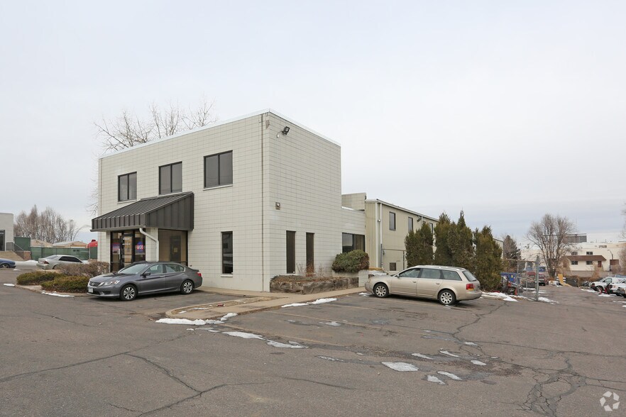 Primary Photo Of 1795 W Yale Ave, Englewood Warehouse For Lease