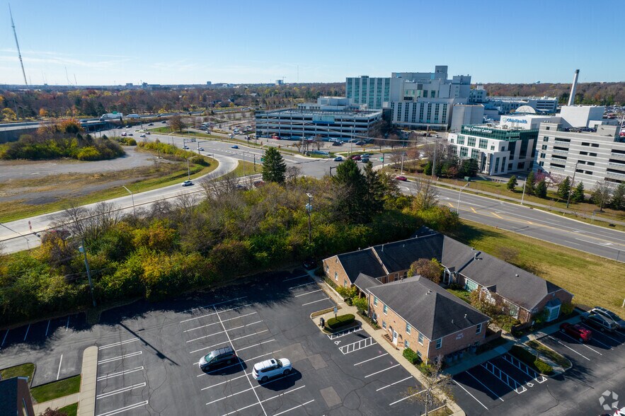 More Photos Of 3600 Olentangy River Rd, Columbus Medical For Lease