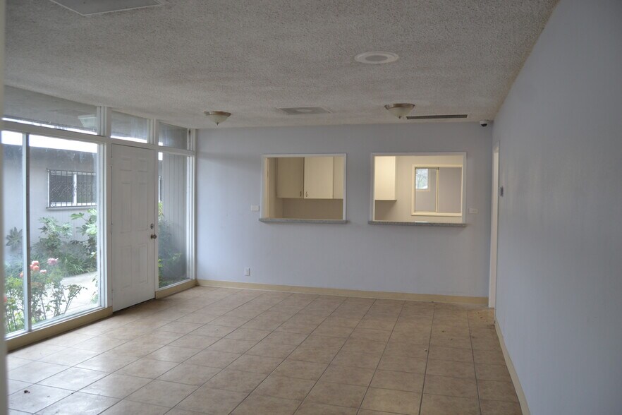 More Photos Of 1384 N Waterman Ave, San Bernardino Office For Lease