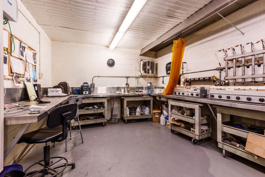 More Photos Of 550 S 1100 W, Fillmore Warehouse For Sale