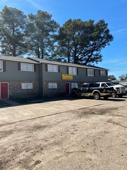 More Photos Of 120 S FM 356, Onalaska Apartments For Sale