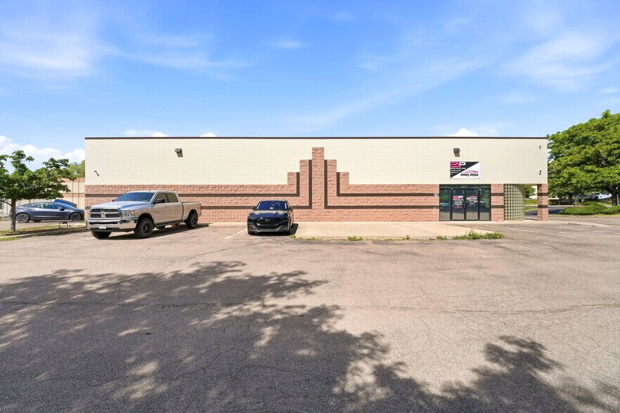 More Photos Of 949 Elkton Dr, Colorado Springs Warehouse For Lease