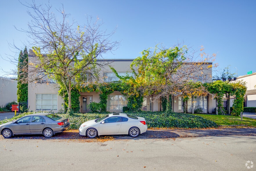 Primary Photo Of 9165-9173 Shaughnessy St, Vancouver Warehouse For Sale