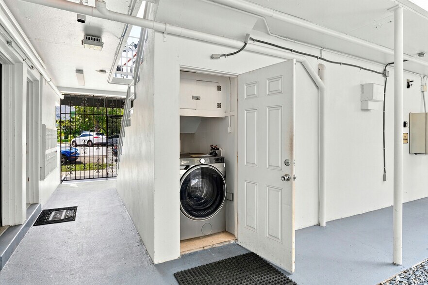 More Photos Of 425 2nd St N, Saint Petersburg Apartments For Sale