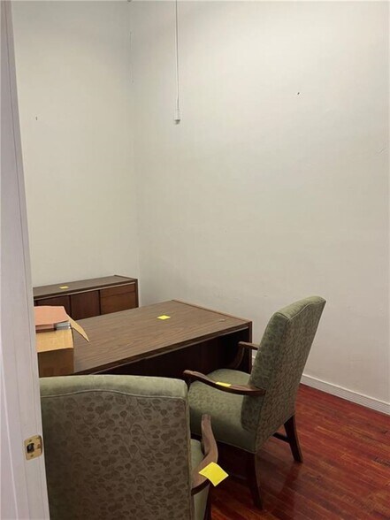 More Photos Of 109 7th St, Saint Joseph Office For Sale