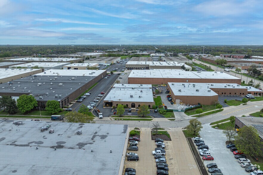 More Photos Of 1070 W Ardmore Ave, Itasca Warehouse For Lease