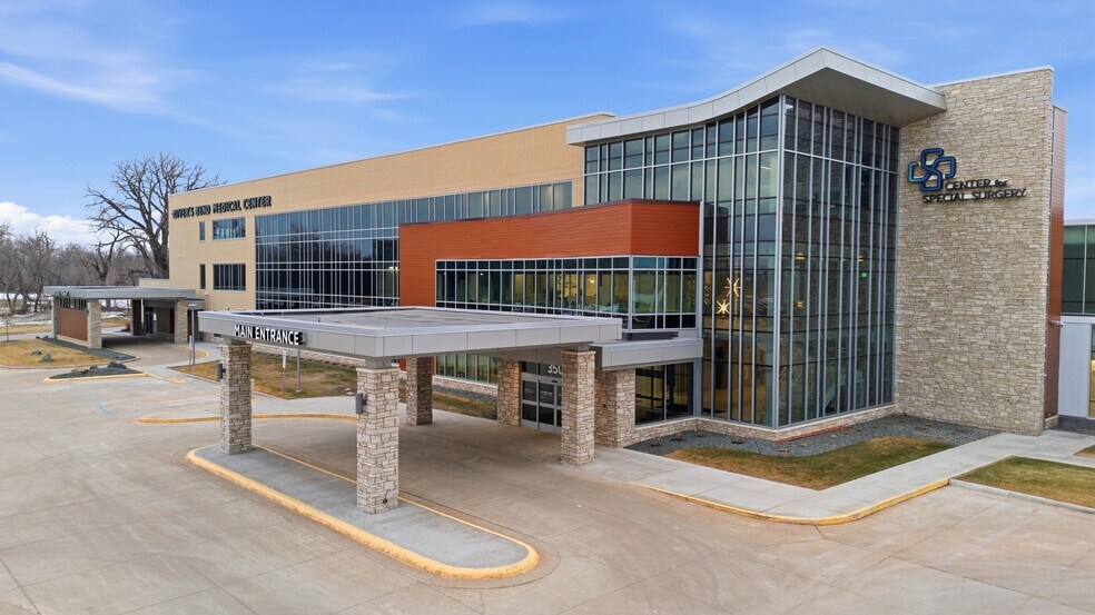 More Photos Of 350 23rd Ave E, West Fargo Healthcare For Lease