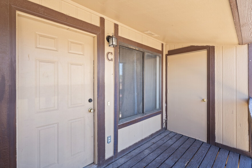 More Photos Of 935 Hathaway Dr, Colorado Springs Apartments For Sale