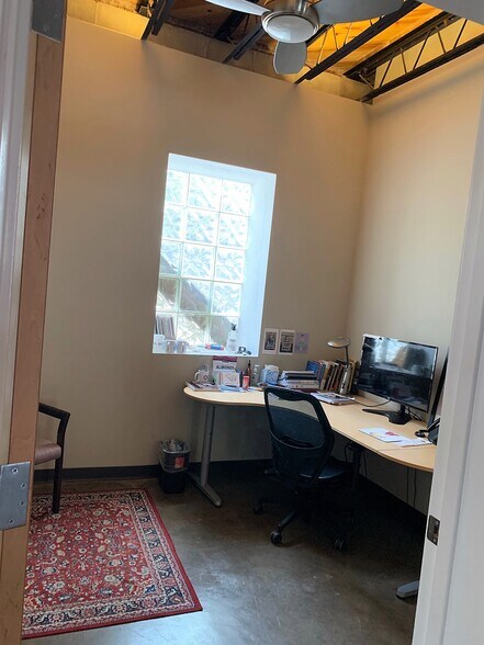 More Photos Of 3200 N Carolina Ave, North Charleston Office For Sale