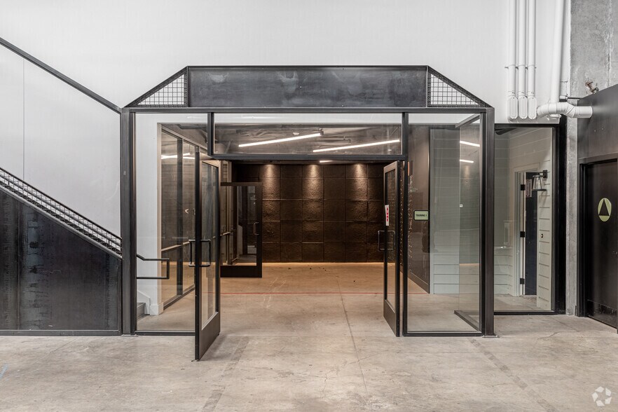 More Photos Of 2937 Norman Strasse Rd, San Marcos Warehouse For Lease