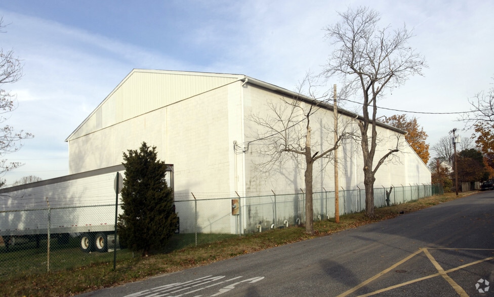 More Photos Of 300 Fow Ave, Swedesboro Distribution For Sale
