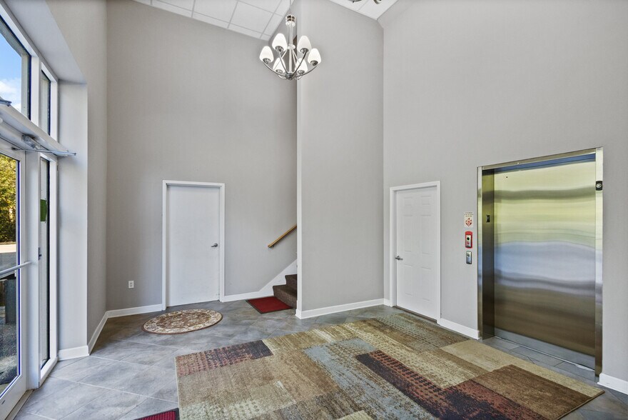 More Photos Of 200 Hart St, Niceville Light Manufacturing For Lease