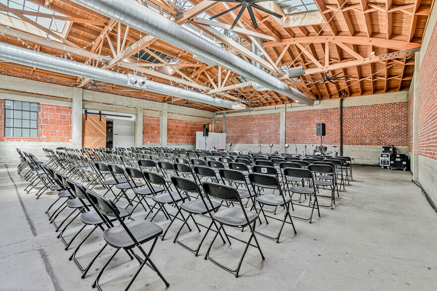 More Photos Of 325 15th St, San Diego Loft Creative Space For Lease