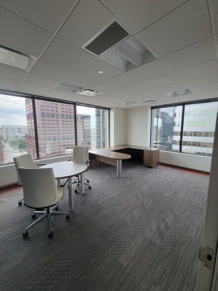 More Photos Of 1660 Lincoln St, Denver Coworking Space