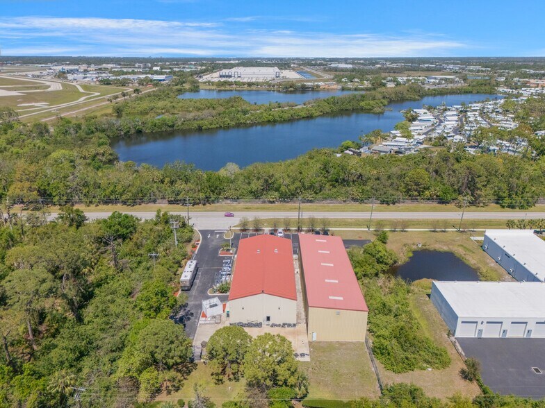 More Photos Of 1500 Desoto Rd, Sarasota Warehouse For Sale