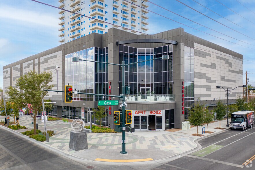 Primary Photo Of 814 S 3rd St, Las Vegas Restaurant For Lease